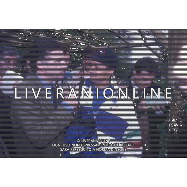 RETROOSPETTIVA GENE GNOCCHI ATTORE NELLA FOTO GENE GNOCCHI A MILANELLO NELL\'ANNO 1995 CON ROBERTO BAGGIO AG ALDO LIVERANI SAS  