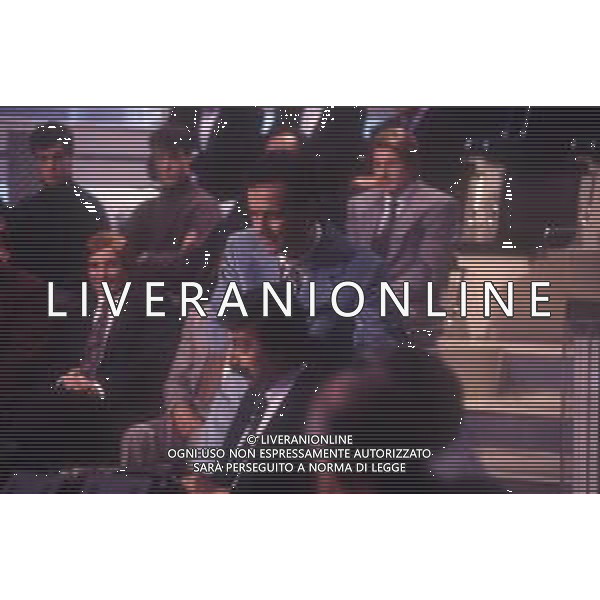 RETROOSPETTIVA GENE GNOCCHI ATTORE NELLA FOTO GENE GNOCCHI CON I GEMELLI CHIUSI NELL\'ANNO 1994 NELLA TRASMISSIONE TELEVISIVA “IL PROCESSO DEL LUNEDI\'“ AG ALDO LIVERANI SAS