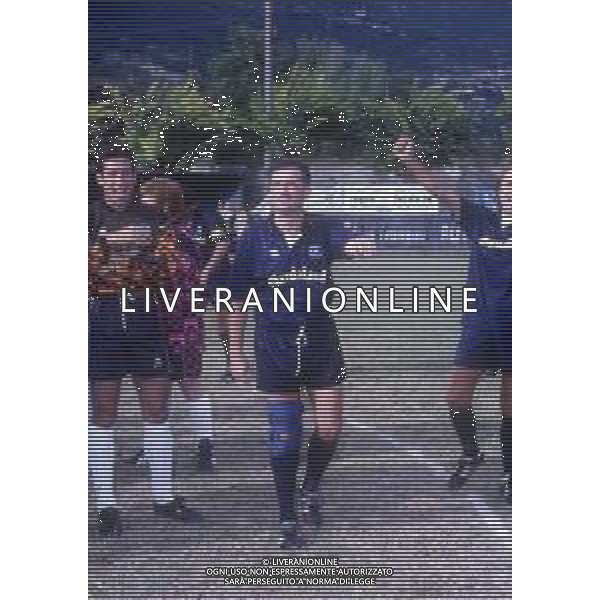 RETROSPETTIVA GENE GNOCCHI ATTORE E COMICO NELLA FOTO GENE GNOCCHI NELL\'ANNO 1993 A LOVERE NELLA PARTITA AMICHEVOLE ARTISTI TV-DJ LOCALI AG ALDO LIVERANI SAS   