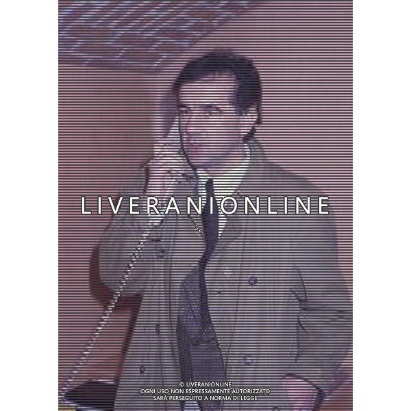 RETROSPETTIVA GENE GNOCCHI ATTORE E COMICO NELLA FOTO GENE GNOCCHI NELL\'ANNO 1991 ALLA PRESENTAZIONE TELEVISIVA “VICINI DI CASA“ AG ALDO LIVERANI SAS