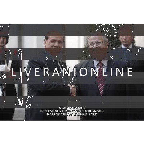 ROMA, 8 NOVEMBRE 2005 INCONTRO A PALAZZO CHIGI TRA SILVIO BERLUSCONI E IL PRESIDENTE DELLA REPUBBLICA DELL\'IRAQ, JALAL TALABANI. NELLA FOTO: SILVIO BERLUSCONI - JALAL TALABANI AGENZIA ALDO LIVERANI
