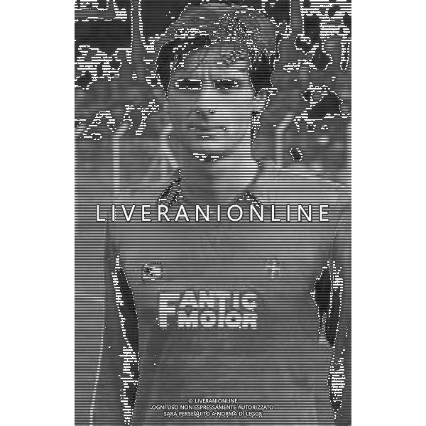 RETROSPETTIVA MARCO NICOLETTI CALCIATORE NELLA FOTO CON LA MAGLIA DEL COMO CALCIO NELL\'ANNO 1981-1982 AGENZIA ALDO LIVERANI SAS 