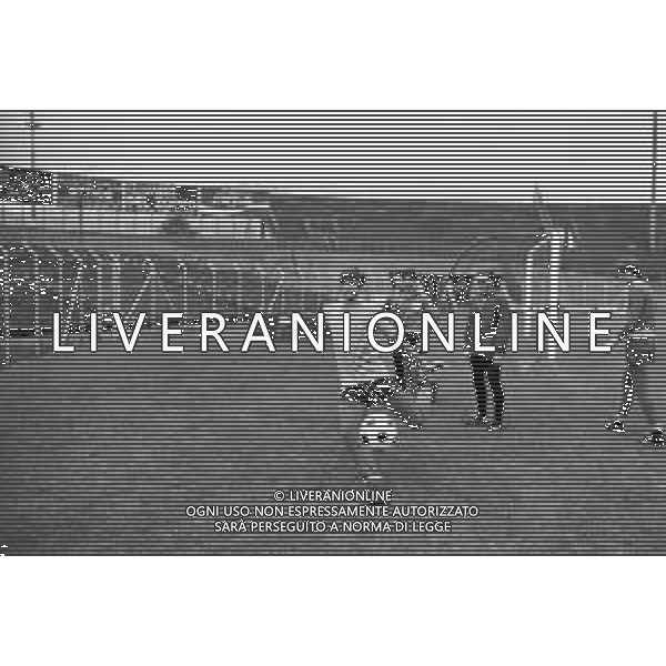 ALLENAMENTO DEL COMO CAMPIONATO CALCIO SERIE B 1979-1980 - RETROSPETTIVA NELLA FOTO MARCO NICOLETTI CALCIATORE AGENZIA ALDO LIVERANI SAS 
