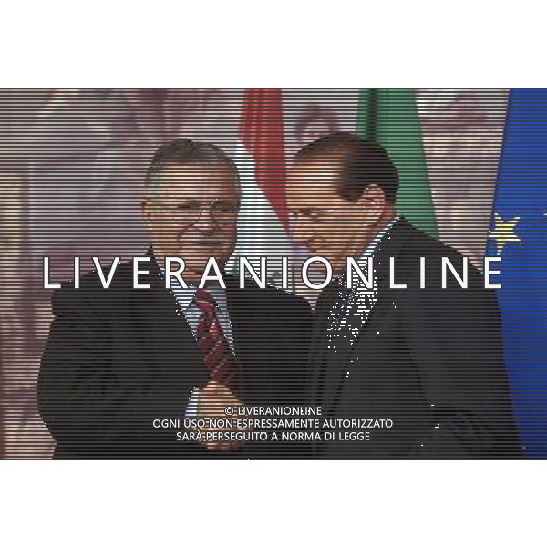 ROMA, 8 NOVEMBRE 2005 INCONTRO A PALAZZO CHIGI TRA SILVIO BERLUSCONI E IL PRESIDENTE DELLA REPUBBLICA DELL\'IRAQ, JALAL TALABANI. NELLA FOTO: JALAL TALABANI - SILVIO BERLUSCONI . AGENZIA ALDO LIVERANI