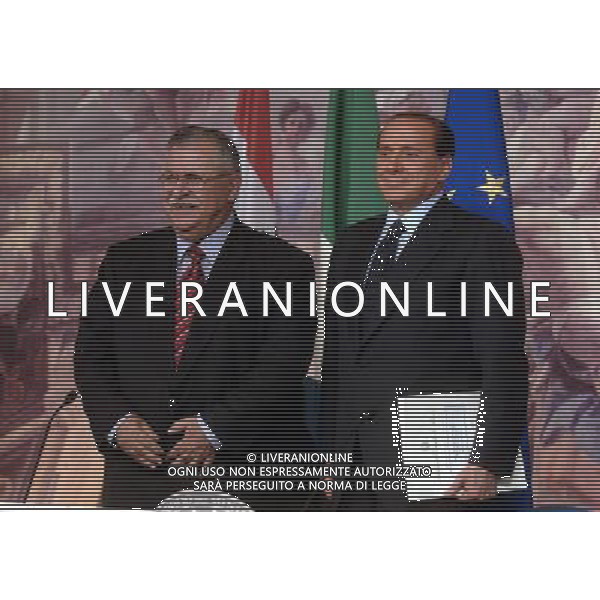 ROMA, 8 NOVEMBRE 2005 INCONTRO A PALAZZO CHIGI TRA SILVIO BERLUSCONI E IL PRESIDENTE DELLA REPUBBLICA DELL\'IRAQ, JALAL TALABANI. NELLA FOTO: JALAL TALABANI - SILVIO BERLUSCONI . AGENZIA ALDO LIVERANI