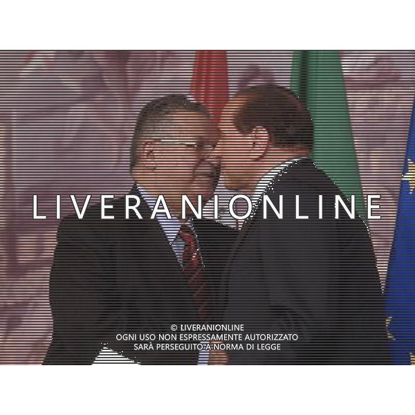 ROMA, 8 NOVEMBRE 2005 INCONTRO A PALAZZO CHIGI TRA SILVIO BERLUSCONI E IL PRESIDENTE DELLA REPUBBLICA DELL\'IRAQ, JALAL TALABANI. NELLA FOTO: JALAL TALABANI - SILVIO BERLUSCONI . AGENZIA ALDO LIVERANI