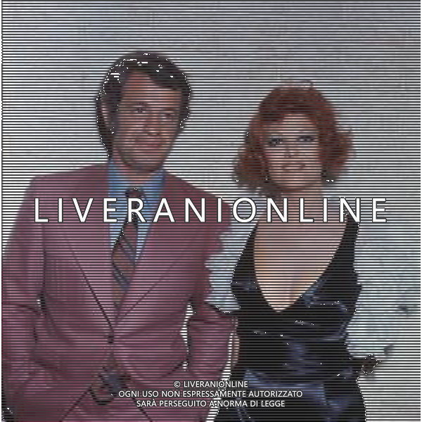 RETROSPETTIVA CLAUDIA CARDINALE ATTRICE NELLA FOTO CON JEAN PAUL BELMONDO AL FESTIVAL DI CANNES NELL\'ANNO 1972 ©Archivio Giovanni Liverani / AGENZIA ALDO LIVERANI SAS