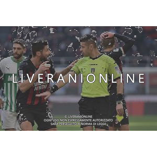 Olivier Giroud (Milan) protesta con l\'arbitro Antonio Giua di Olbia (SS) Milan vs Sassuolo Milano 29-01-2023 Stadio Giuseppe Meazza - San Siro Campionato Serie A TIM - 20a giornata foto Roberto Garavaglia/ag. Aldo Liverani sas/ AGENZIA ALDO LIVERANI SAS