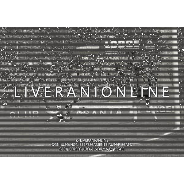 18-04-1982 MONZA CAMPIONATO DI CALCIO SERIE C MONZA-VICENZA 1-0 NELLA FOTO AZIONE DI GIOCO AG ALDO LIVERANI SAS