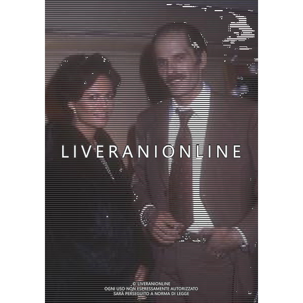 RETROSPETTIVA CLAUDIA CARDINALE ATTRICE NELLA FOTO CON GIULIANO GEMMA DURANTE UNA PAUSA DELLE RIPRESE DEL FILM \'CORLEONE\' NELL\'ANNO 1978 AG ALDO LIVERANI SAS