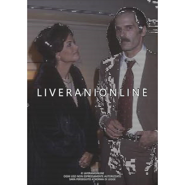 RETROSPETTIVA CLAUDIA CARDINALE ATTRICE NELLA FOTO CON GIULIANO GEMMA DURANTE UNA PAUSA DELLE RIPRESE DEL FILM \'CORLEONE\' NELL\'ANNO 1978 AG ALDO LIVERANI SAS