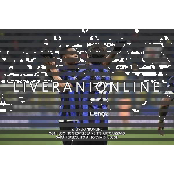 Denzel Dumfries (Inter) e Matteo Darmian (Inter) esultano dopo il gol dell\'1 a 0 Inter vs Atalanta Milano 31-01-2023 Stadio Giuseppe Meazza San Siro Coppa Italia Frecciarossa - quarti di finale foto Roberto Garavaglia/ag. Aldo Liverani sas / AGENZIA ALDO LIVERANI SAS