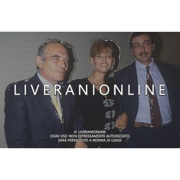 RETROSPETTIVA CLAUDIA CARDINALE ATTRICE NELLA FOTO CON IL MARITO PASQUALE SQUITIERI A MILANO IL 4 NOVEMBRE 1986 E LUCA DE FILIPPO AG ALDO LIVERANI SAS