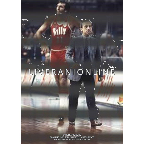 RETROSPETTIVA DAN PETERSON ALLENATORE BASKET NELLA FOTO DAN PETERSON ALLENATORE BILLY MILANO NELL\'ANNO 1982 AG ALDO LIVERANI SAS 