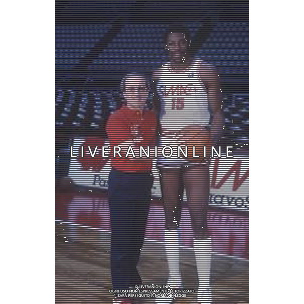 RETROSPETTIVA DAN PETERSON ALLENATORE BASKET NELLA FOTO DAN PETERSON ALLENATORE BILLY MILANO NELL\'ANNO 1983 CON EARL CURRETON AG ALDO LIVERANI SAS  