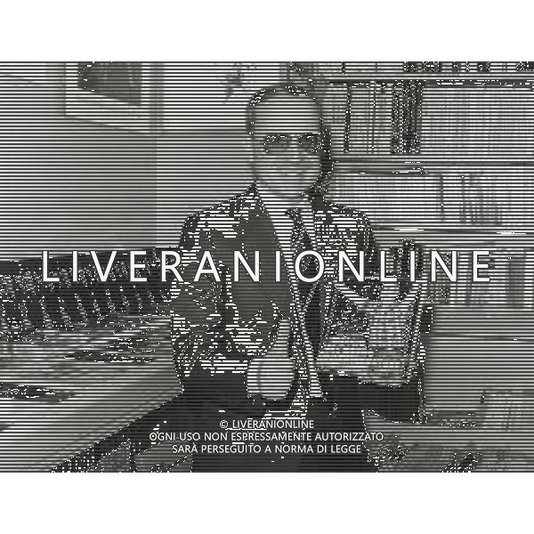 RETROSPETTIVA DAN PETERSON ALLENATORE BASKET NELLA FOTO DAN PETERSON ALLENATORE NELL\'ANNO 1987 A MILANO PRESENTAZIONE DEL SUO LIBRO AG ALDO LIVERANI SAS  