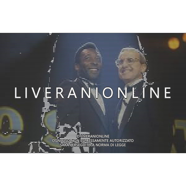 RETROSPETTIVA DAN PETERSON ALLENATORE BASKET NELLA FOTO DAN PETERSON ALLENATORE NELL\'ANNO 1987 A MILANO ALLA PREMIAZIONE DELL\'AOSCAR DELLO SPORT CON PELE\' AG ALDO LIVERANI SAS  