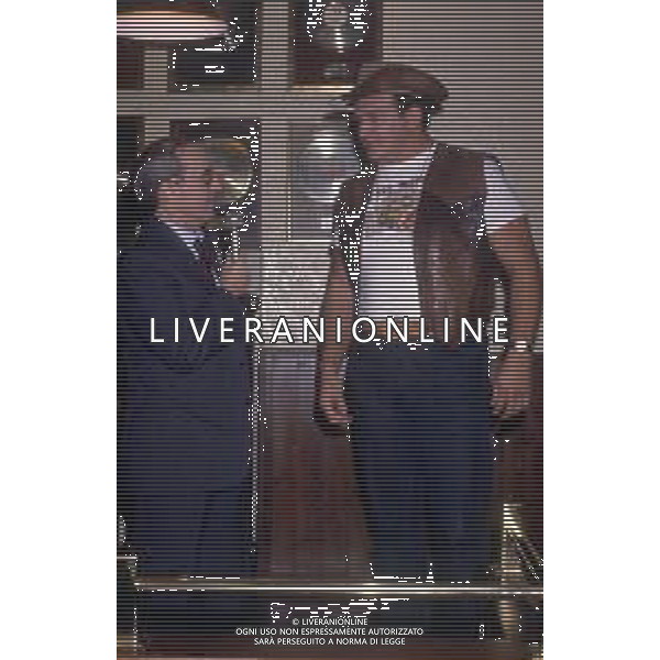 RETROSPETTIVA DAN PETERSON ALLENATORE BASKET NELLA FOTO DAN PETERSON CON OUT BACK JACK NELL\'ANNO 1987A MILANO PRESENZIA A UNA PRESENTAZIONE DI WRESTLING AG ALDO LIVERANI SAS