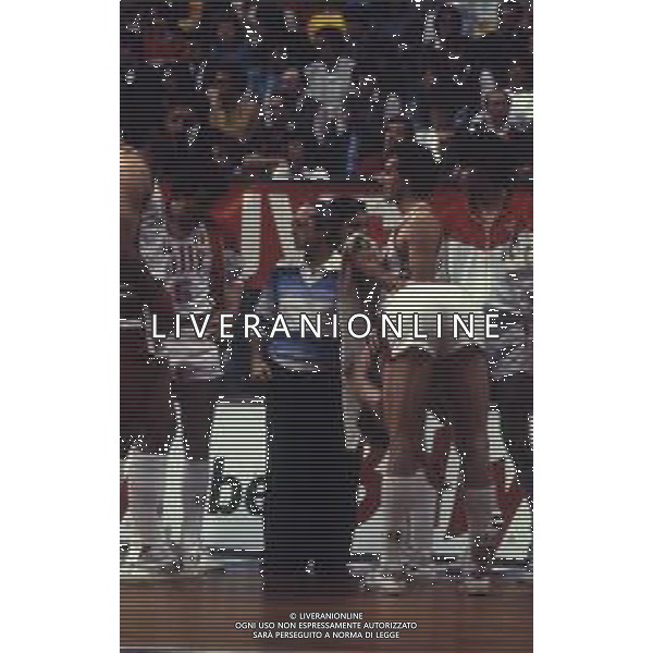 RETROSPETTIVA DAN PETERSON ALLENATORE BASKET NELLA FOTO DAN PETERSON ALLENATORE BASKET  AG ALDO LIVERANI SAS 