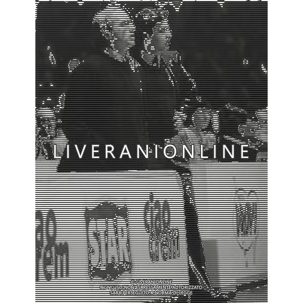 RETROSPETTIVA DAN PETERSON ALLENATORE BASKET NELLA FOTO DAN PETERSON ALLENATORE BASKET AG ALDO LIVERANI SAS