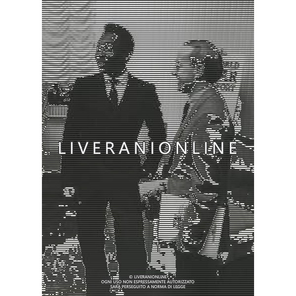 RETROSPETTIVA DAN PETERSON ALLENATORE BASKET NELLA FOTO DAN PETERSON ALLENATORE BASKET CON PELE\' AG ALDO LIVERANI SAS