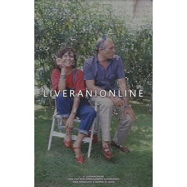 ARCHIVIO GIOVANNI LIVERANI RETROSPETTIVA CLAUDIA CARDINALE ATTRICE NELLA FOTO A VENEZIA NEL 1984 CON IL MARITO PASQUALE SQUITIERI AG ALDO LIVERANI SAS
