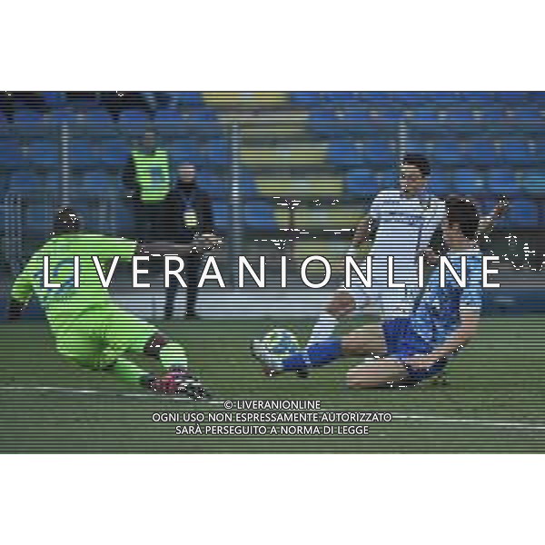 TVRG Giuseppe Caso (Frosinone) segna il gol del 2 a 0 Como vs Frosinone Como 04-02-2023 Stadio Giuseppe Sinigaglia Campionato Serie BKT - 23a giornata foto Roberto Garavaglia/ag. Aldo Liverani sas / AGENZIA ALDO LIVERANI SAS