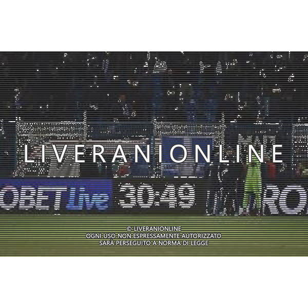 TVRG la temporanea sospensione del gioco per permettere i soccorsi ad un tifoso del Como Como vs Frosinone Como 04-02-2023 Stadio Giuseppe Sinigaglia Campionato Serie BKT - 23a giornata foto Roberto Garavaglia/ag. Aldo Liverani sas / AGENZIA ALDO LIVERANI SAS