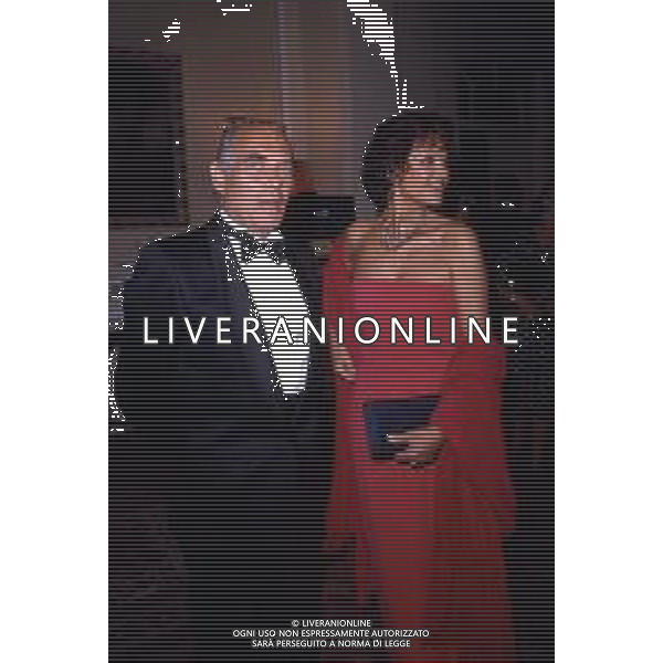 ARCHIVIO GIOVANNI LIVERANI RETROSPETTIVA CLAUDIA CARDINALE ATTRICE NELLA FOTO CON IL MARITO PASQUALE SQUITIERI NELL\'ANNO 1989 AG ALDO LIVERANI SAS