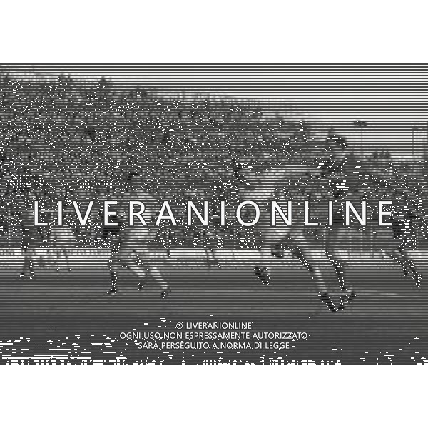 23-02-1992 CREMONA STADIO NEUTRO CAMPIONATO DI CALCIO SERIE A VEONA-NAPOLI 0-1 NELLA FOTO TIRO ALESSANDRO RENICA AG ALDO LIVERANI SAS