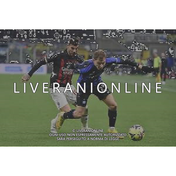 Theo Hernandez (Milan) e Nicolo\' Barella (Inter) Inter vs Milan Milano 05-02-2023 Stadio Giuseppe Meazza - San Siro Campionato Serie A TIM - 21a giornata foto Roberto Garavaglia/ag. Aldo Liverani sas / AGENZIA ALDO LIVERANI SAS