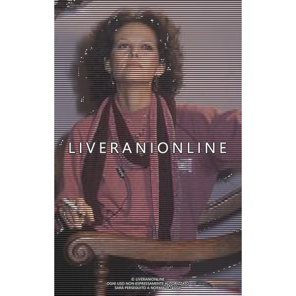 ARCHIVIO GIOVANNI LIVERANI RETROSPETTIVA CLAUDIA CARDINALE ATTRICE NELLA FOTO NELLA SUA ABITAZIONE NELL\'ANNO 1984 AG ALDO LIVERANI SAS