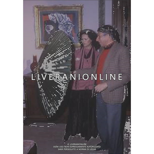 ARCHIVIO GIOVANNI LIVERANI RETROSPETTIVA CLAUDIA CARDINALE ATTRICE NELLA FOTO NELLA SUA ABITAZIONE NELL\'ANNO 1984 AG ALDO LIVERANI SAS