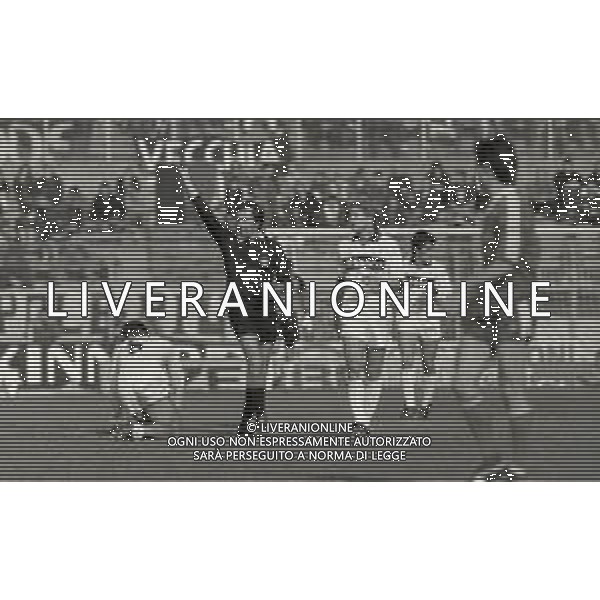 28-02-1988 COMO CAMPIONATO DI CALCIO SERIE A COMO-PISA 0-0 NELLA FOTO ARBITRO PIETRO D\'ELIA AG ALDO LIVERANI SAS