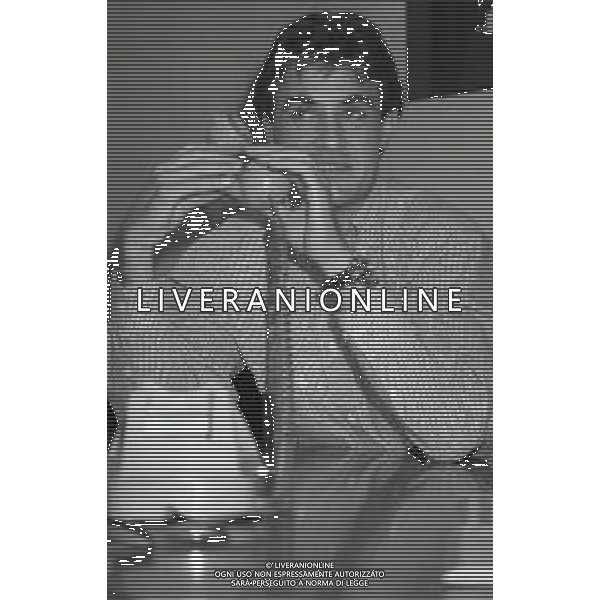 1993 MILANO REDAZIONE DELLA GAZZETTA DELLO SPORT OSPITE PER LE TELEFONATE COI LETTORI JEAN ALESI NELLA FOTO JEAN ALESI AG ALDO LIVERANI SAS