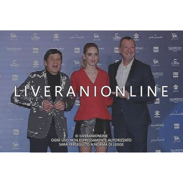 da SX Gianni Morandi, Chiara Ferragni e Amadeus Sanremo 2023 73mo Festival della Canzone Italiana Photocall del 7 febbraio Casino’ Municipale - Sanremo (IM) 07-02-2023 foto Roberto Garavaglia/ag. Aldo Liverani sas / AGENZIA ALDO LIVERANI SAS