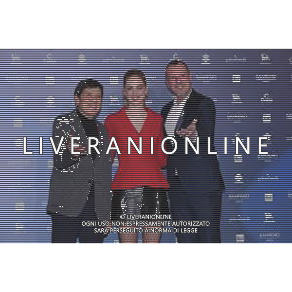 da SX Gianni Morandi, Chiara Ferragni e Amadeus Sanremo 2023 73mo Festival della Canzone Italiana Photocall del 7 febbraio Casino’ Municipale - Sanremo (IM) 07-02-2023 foto Roberto Garavaglia/ag. Aldo Liverani sas / AGENZIA ALDO LIVERANI SAS