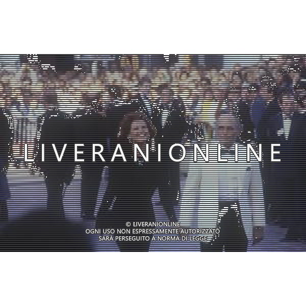 RETROSPETTIVA CLAUDIA CARDINALE ATTRICE NELLA FOTO CON IL MARITO PASQUALE SQUITIERI AL FESTIVAL DI CANNES NEL 1987 AG ALDO LIVERANI SAS