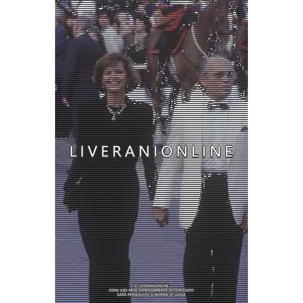 RETROSPETTIVA CLAUDIA CARDINALE ATTRICE NELLA FOTO CON IL MARITO PASQUALE SQUITIERI AL FESTIVAL DI CANNES NEL 1987 AG ALDO LIVERANI SAS