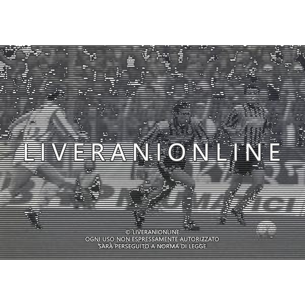 14-11-1993 VICENZA-CAMPIONATO DI CALCIO SERIE B VICENZA-PISA 2-2 NELLA FOTO AZIONE DI GIOCO AG ALDO LIVERANI SAS