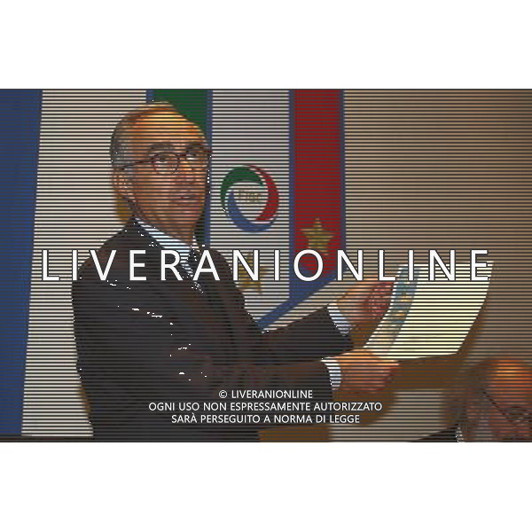 Coverciano 10/11/2005 Raduno della nazionale italiana di calcio nella foto Franco Carraro ph gianni nucci/agenzia aldo liverani