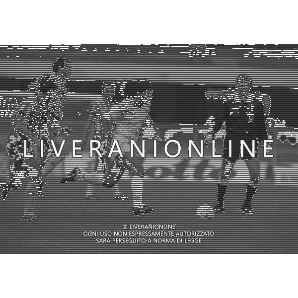 17-10-1993 VERONA CAMPIONATO DI CALCIO SERIE A B VERONA-COSENZA 2-2 NELLA FOTO AZIONE DI GIOCO AG ALDO LIVERANI SAS