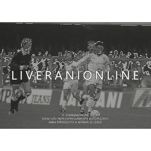 17-10-1993 VERONA CAMPIONATO DI CALCIO SERIE A B VERONA-COSENZA 2-2 NELLA FOTO PIETRO MAIELLARO AG ALDO LIVERANI SAS