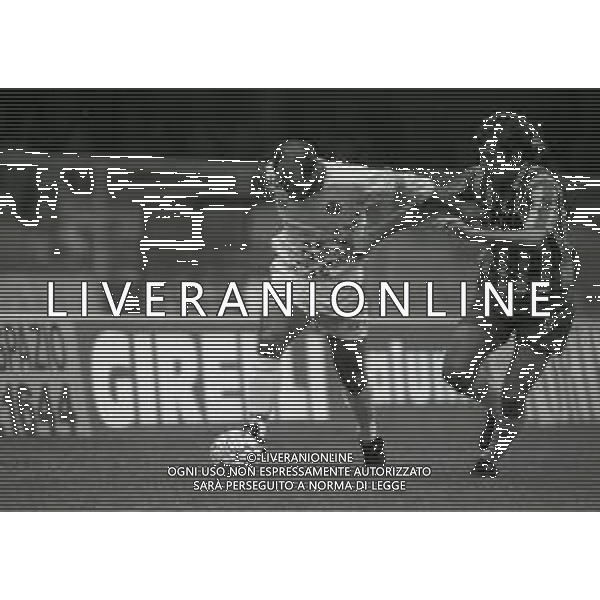 17-10-1993 VERONA CAMPIONATO DI CALCIO SERIE A B VERONA-COSENZA 2-2 NELLA FOTO LUIGI MARULLA E DIEGO CAVERZAN AG ALDO LIVERANI SAS