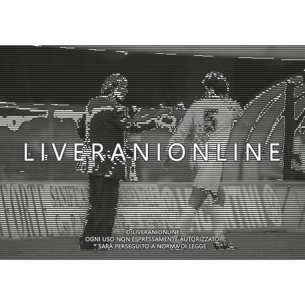 17-10-1993 VERONA CAMPIONATO DI CALCIO SERIE A B VERONA-COSENZA 2-2 NELLA FOTO FAUSTO SILIPO E LUCIANO CIVERO AG ALDO LIVERANI SAS
