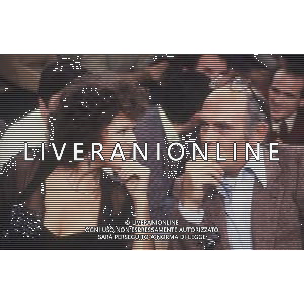 RETROSPETTIVA CLAUDIA CARDINALE ATTRICE NELLA FOTO CON IL MARITO PASQUALE SQUITIERI OSPITE DELLA TRASMISSIONE BLITZ - MILANO ANNI \'80 AG ALDO LIVERANI SAS