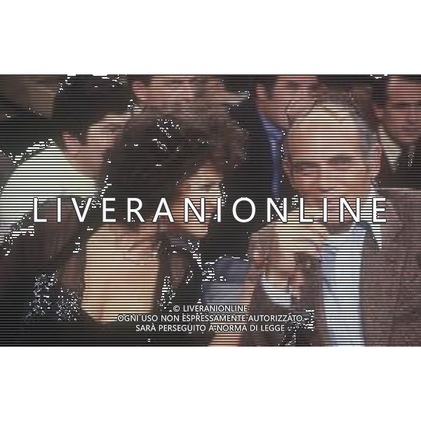 RETROSPETTIVA CLAUDIA CARDINALE ATTRICE NELLA FOTO CON IL MARITO PASQUALE SQUITIERI OSPITE DELLA TRASMISSIONE BLITZ - MILANO ANNI \'80 AG ALDO LIVERANI SAS