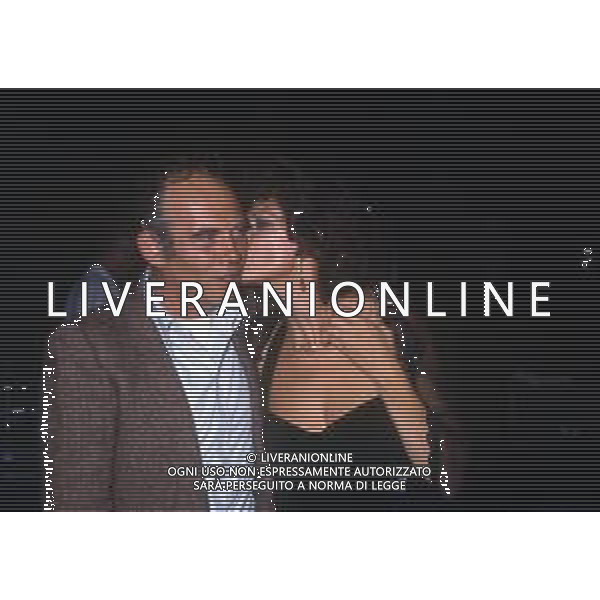 RETROSPETTIVA CLAUDIA CARDINALE ATTRICE NELLA FOTO CON IL MARITO PASQUALE SQUITIERI OSPITE DELLA TRASMISSIONE BLITZ - MILANO ANNI \'80 AG ALDO LIVERANI SAS