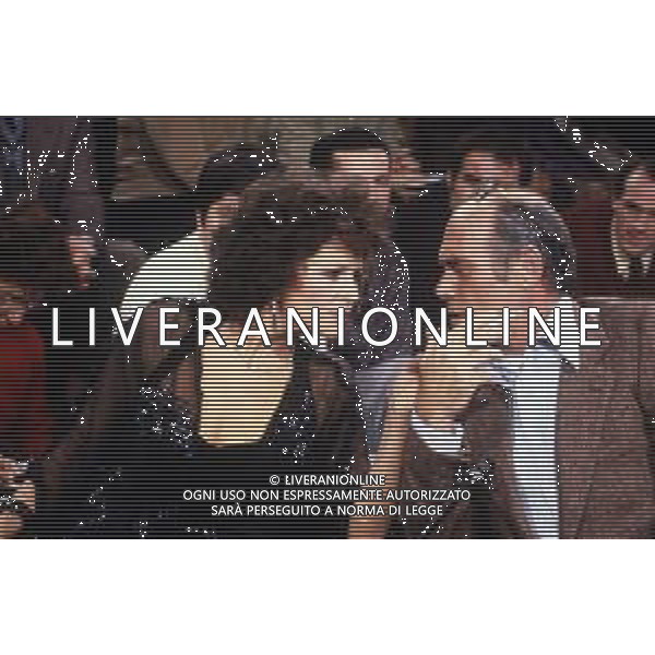 RETROSPETTIVA CLAUDIA CARDINALE ATTRICE NELLA FOTO CON IL MARITO PASQUALE SQUITIERI OSPITE DELLA TRASMISSIONE BLITZ - MILANO ANNI \'80 AG ALDO LIVERANI SAS