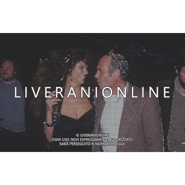 RETROSPETTIVA CLAUDIA CARDINALE ATTRICE NELLA FOTO CON IL MARITO PASQUALE SQUITIERI OSPITE DELLA TRASMISSIONE BLITZ - MILANO ANNI \'80 AG ALDO LIVERANI SAS
